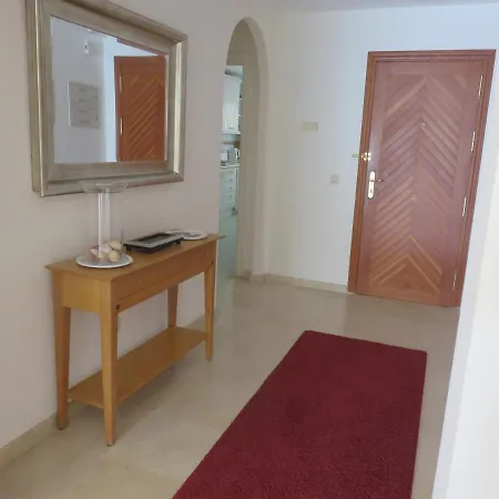 Beachside Apartamento *